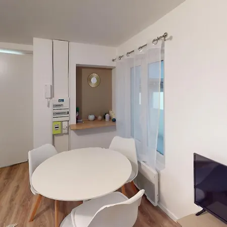 Apartment Monet- F2 A Deux Pas De Toutes Commodites